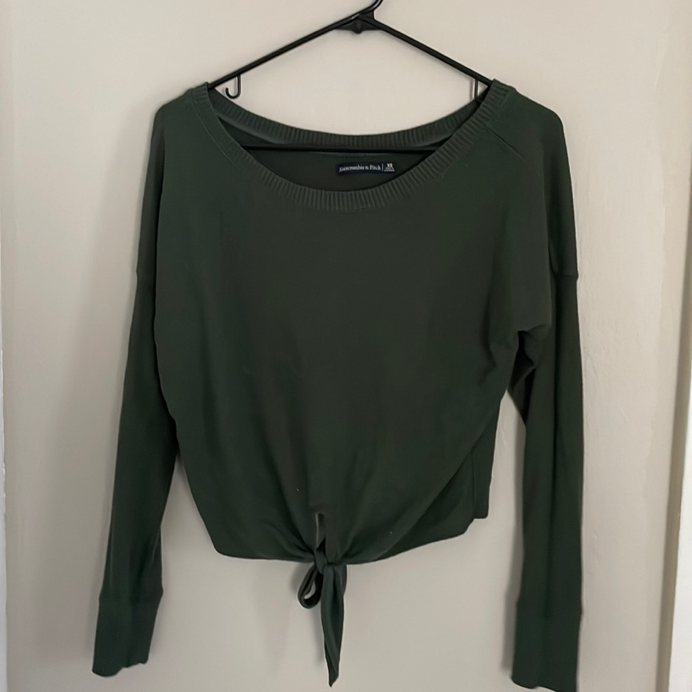 Scoop neck tie front soft long sleeve